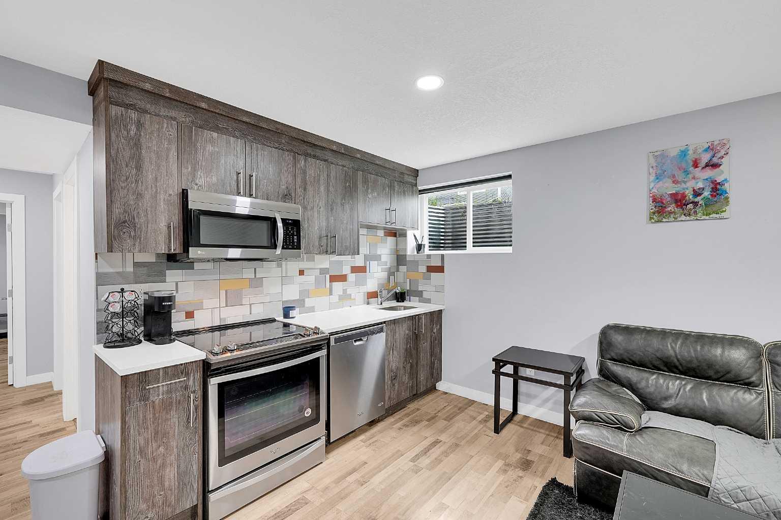 95 Redstone Park NE