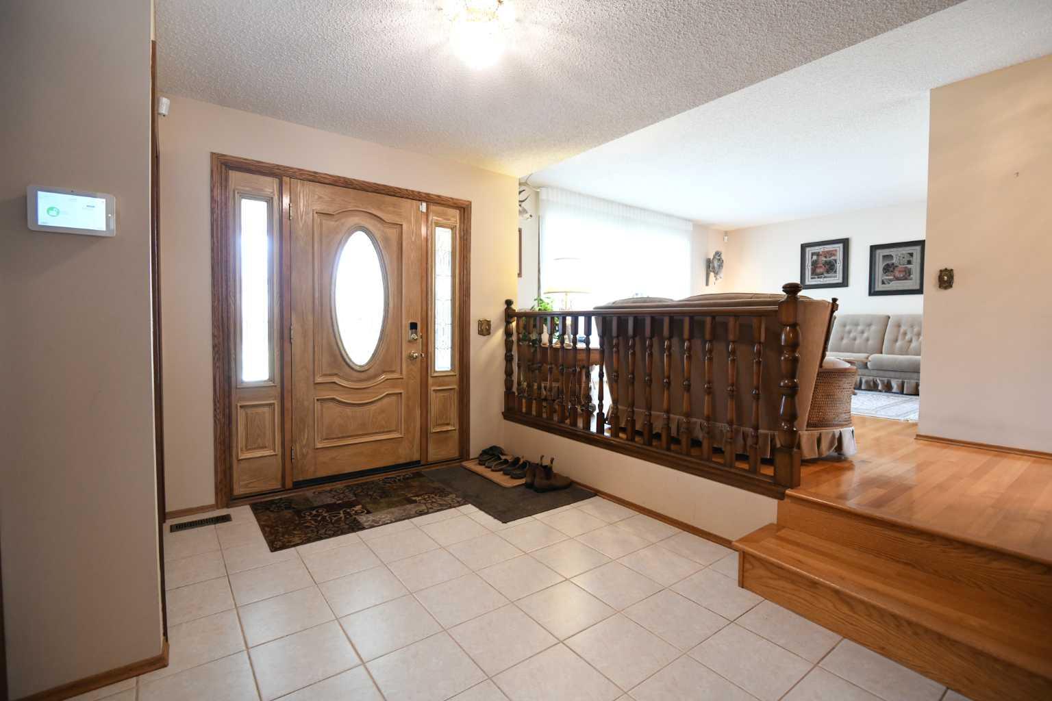 168 Templewood Drive NE