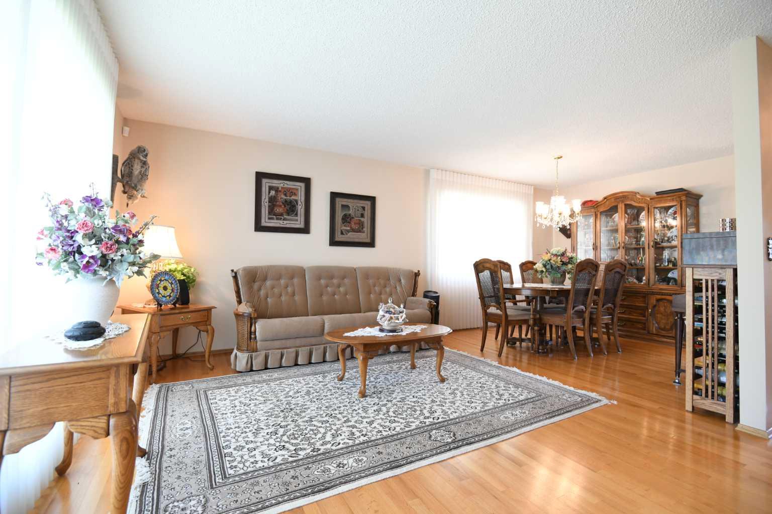 168 Templewood Drive NE