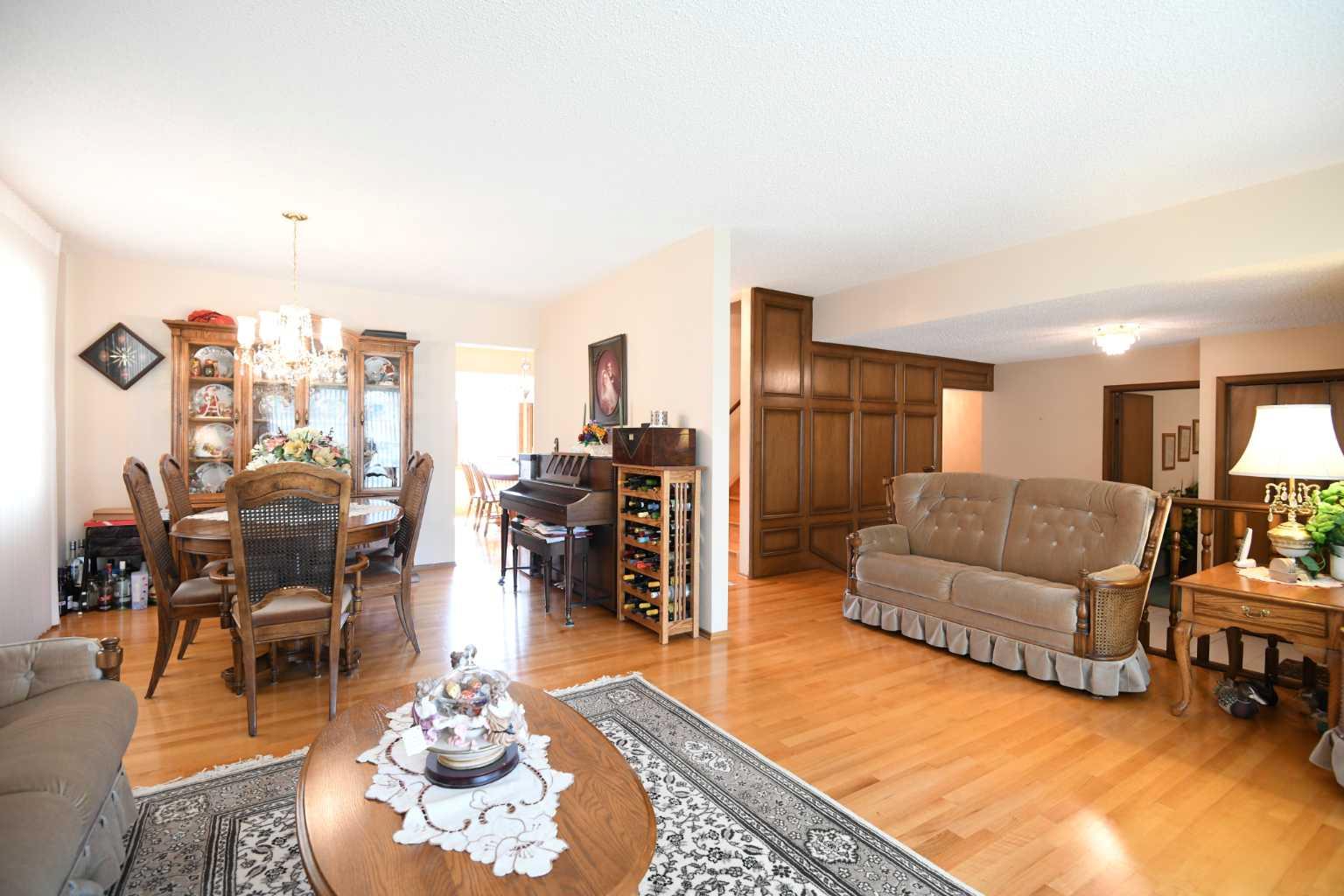 168 Templewood Drive NE