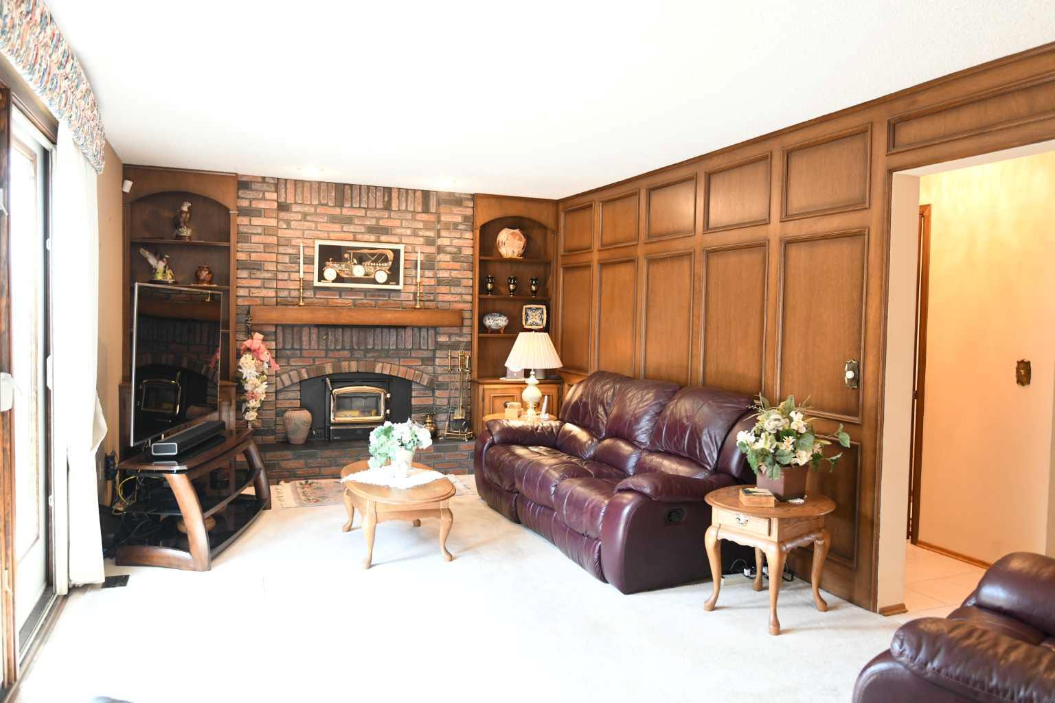 168 Templewood Drive NE