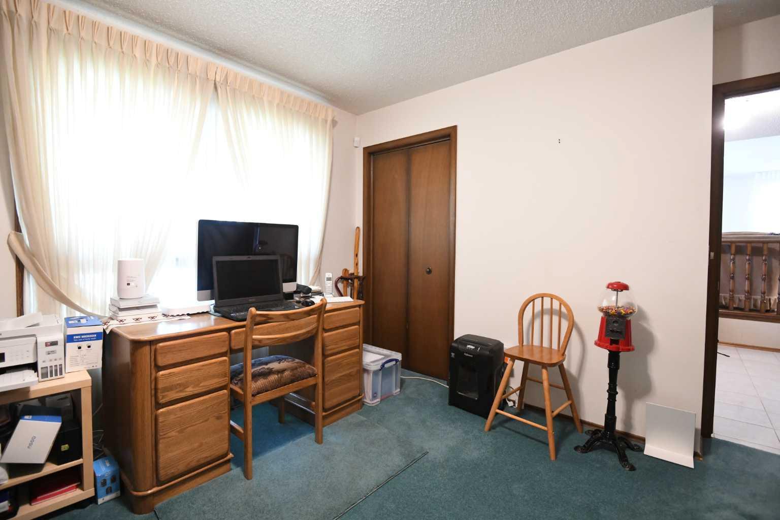 168 Templewood Drive NE