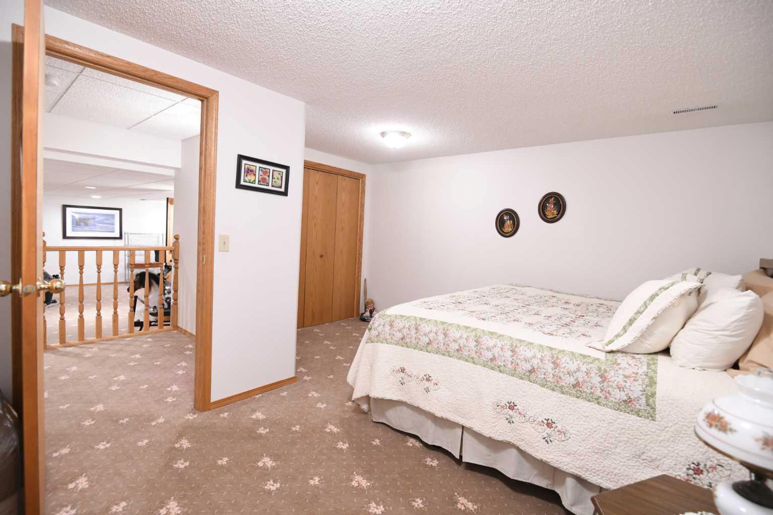 168 Templewood Drive NE