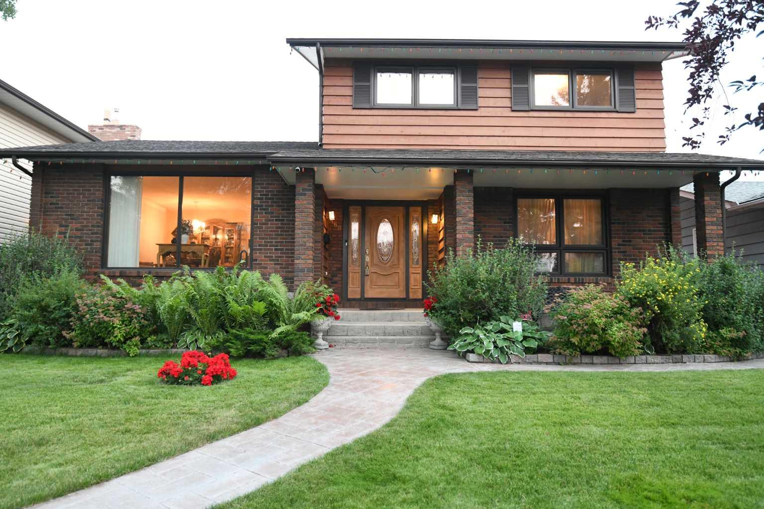 168 Templewood Drive NE