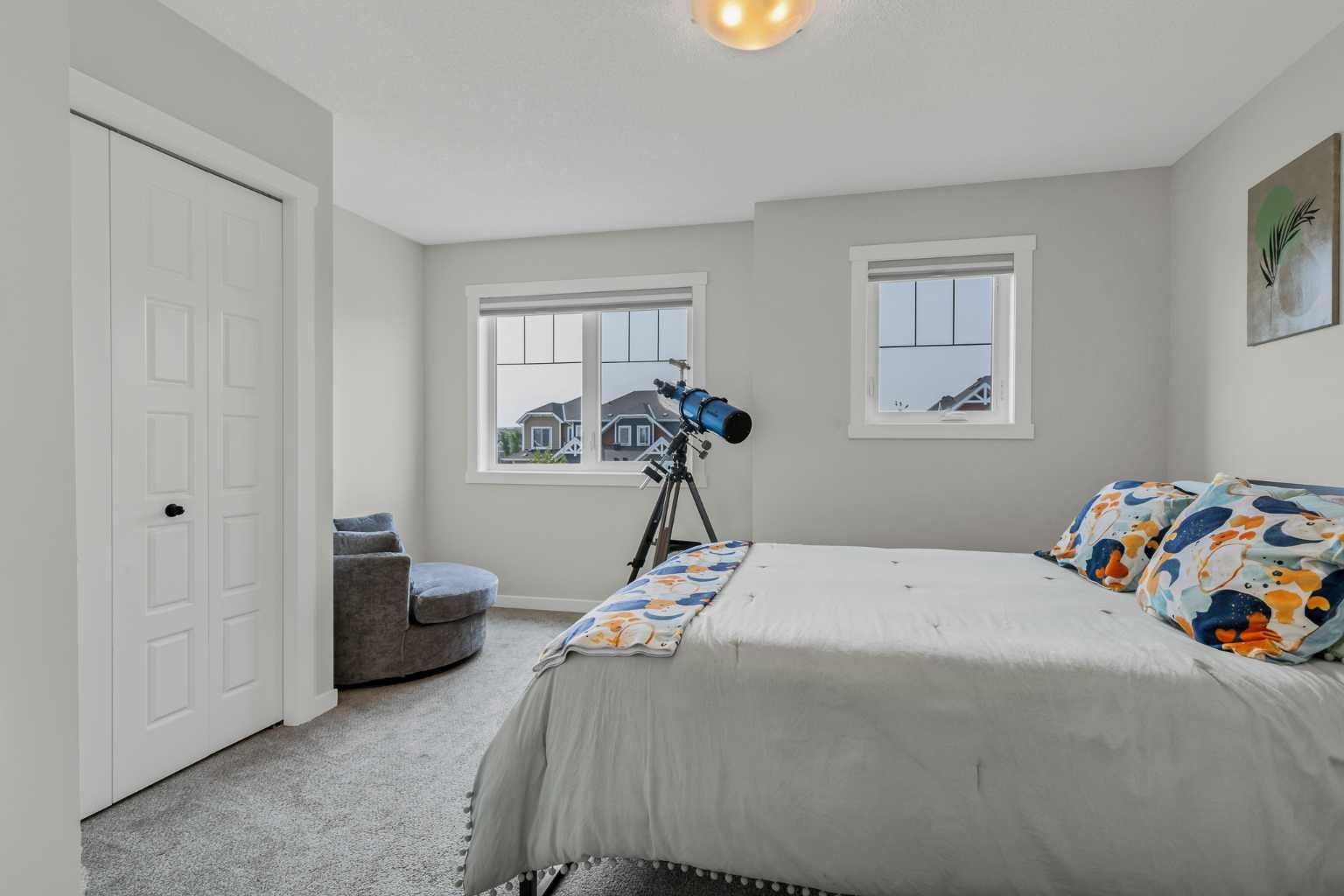 162 Chinook Gate Boulevard SW