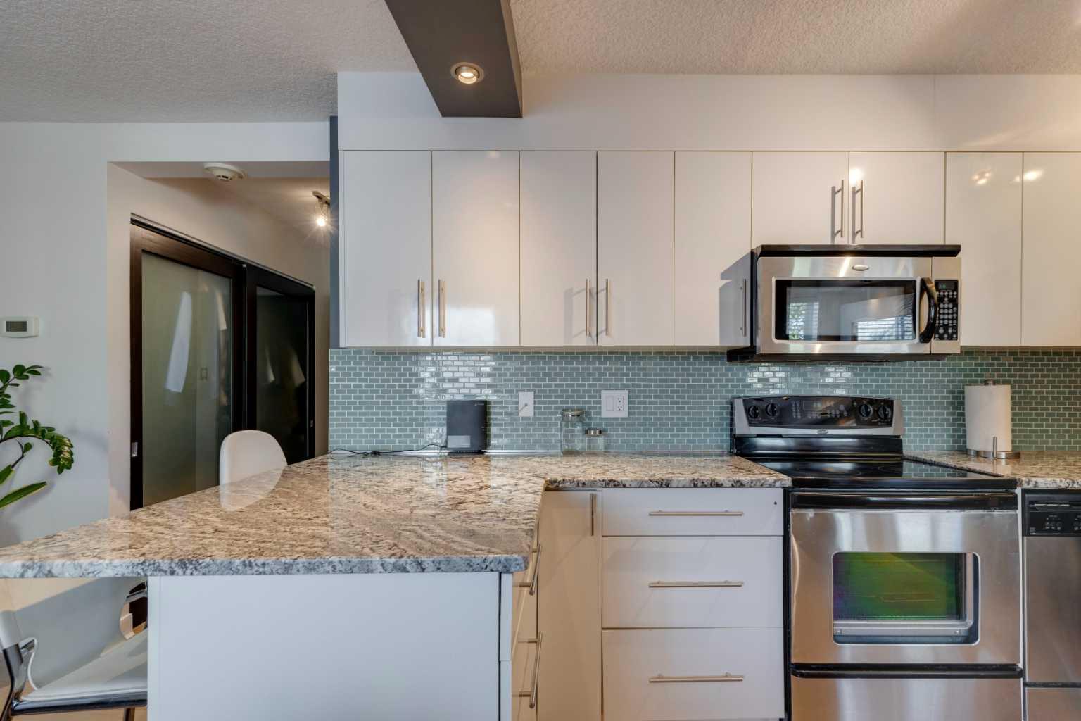304, 1904 10 Street SW