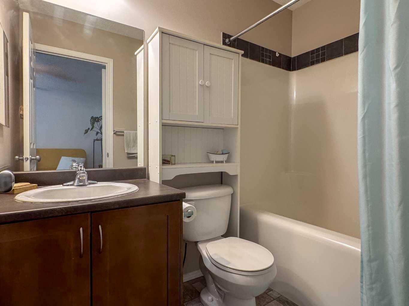 457 Elgin Gardens SE