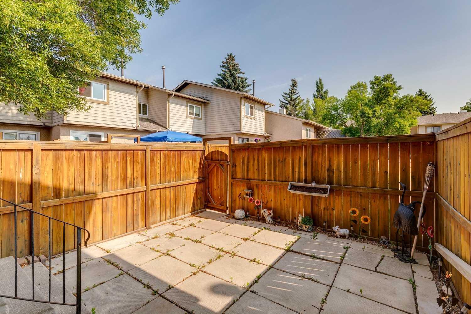 91 Deerfield Drive SE