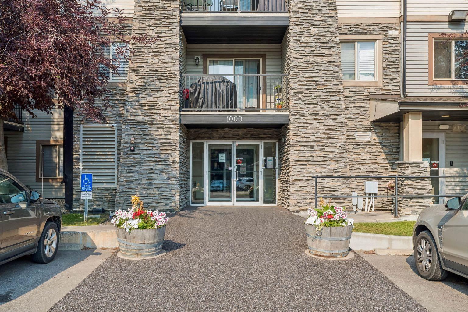 1305, 8 Bridlecrest Drive SW