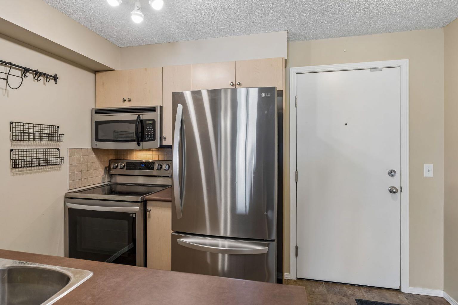 1305, 8 Bridlecrest Drive SW