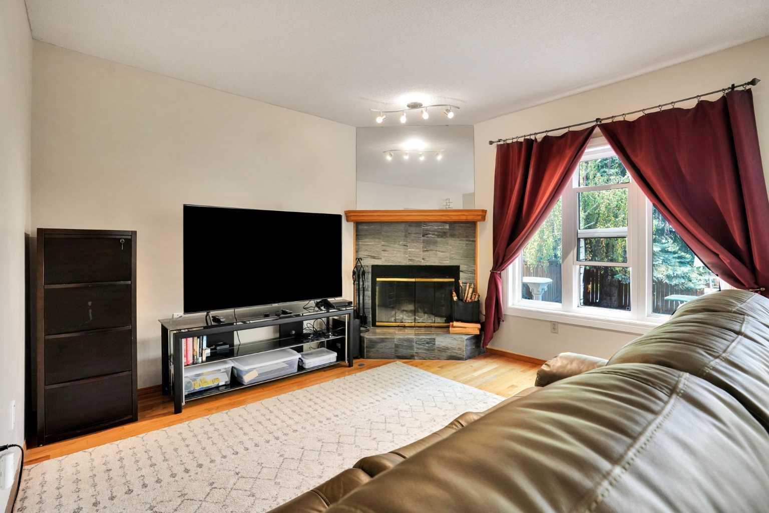 16 Sun Harbour Crescent SE