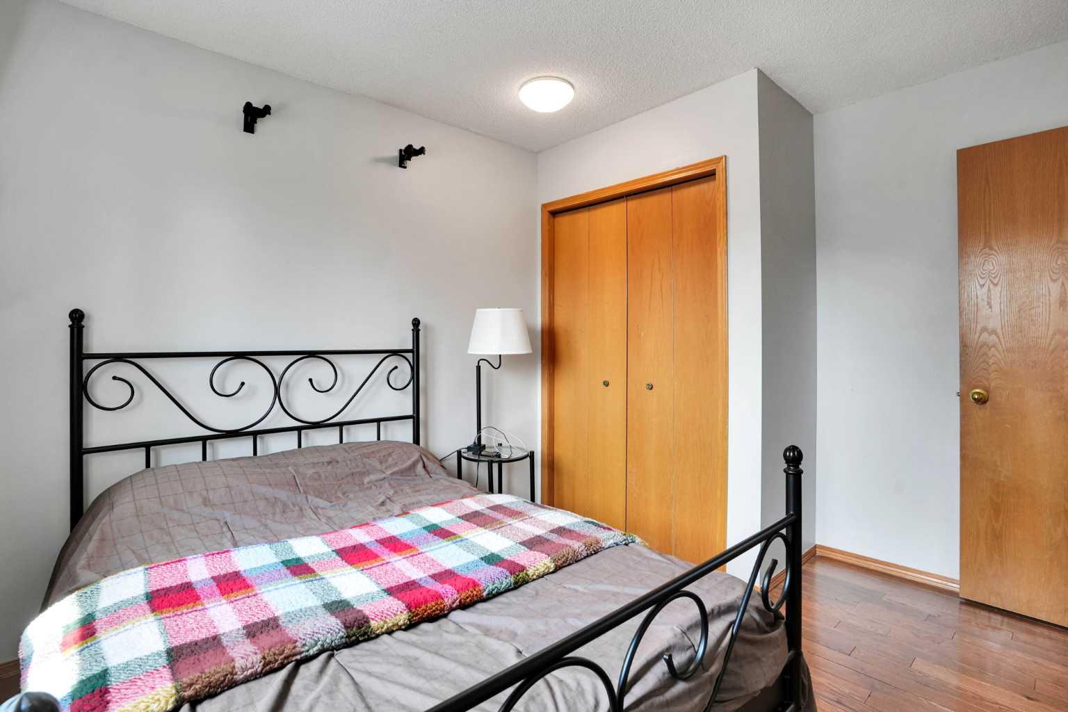 16 Sun Harbour Crescent SE