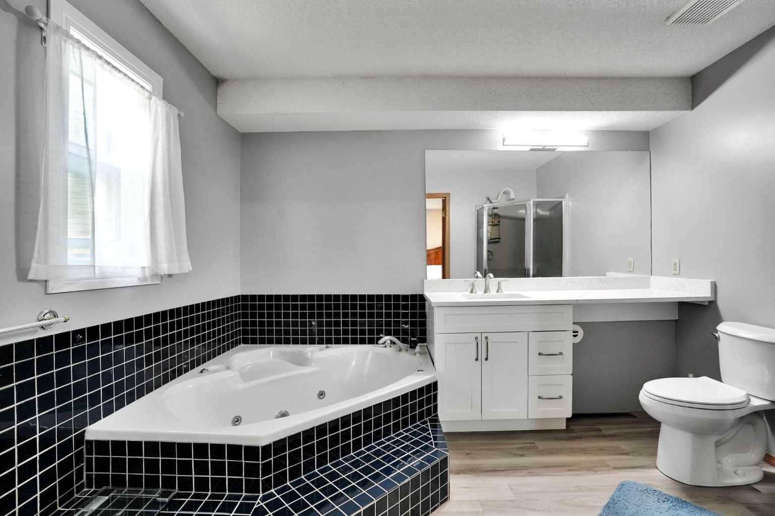 16 Sun Harbour Crescent SE