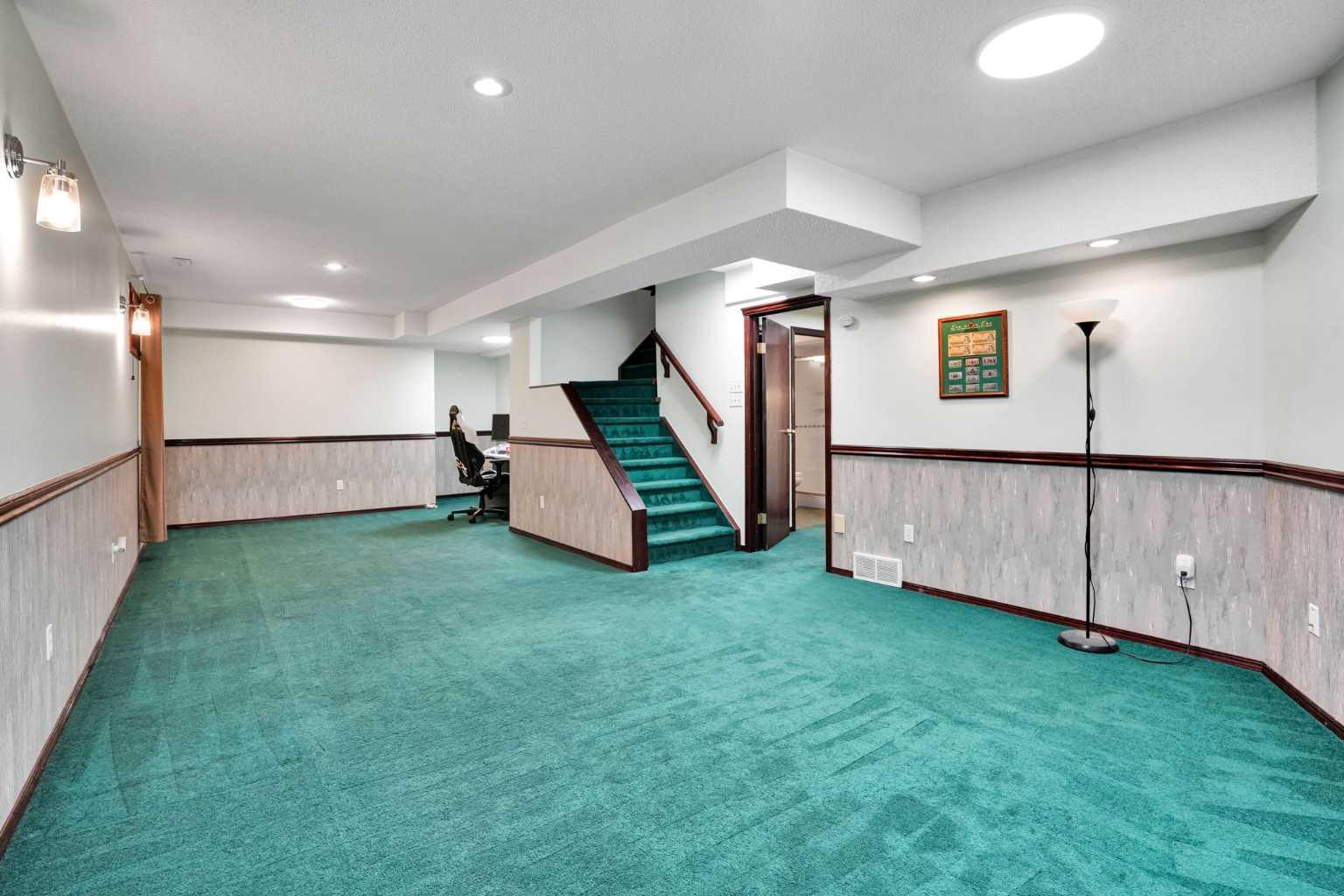 16 Sun Harbour Crescent SE