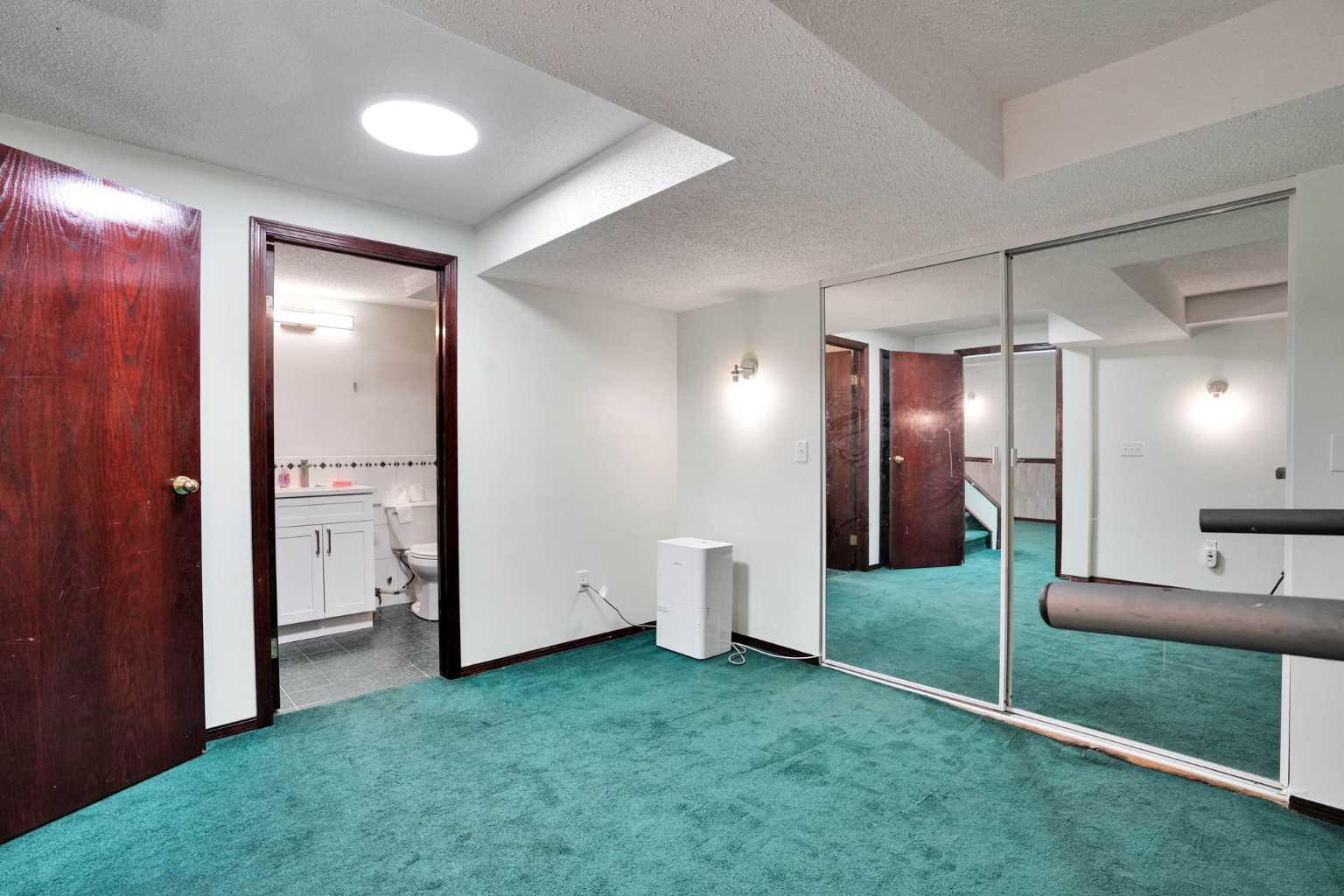 16 Sun Harbour Crescent SE