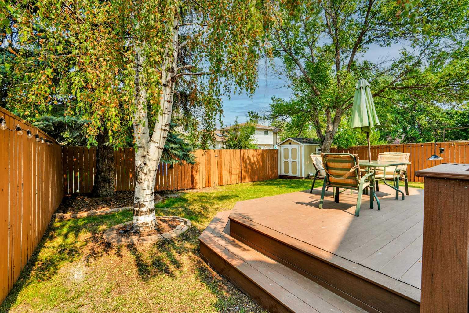 16 Sun Harbour Crescent SE