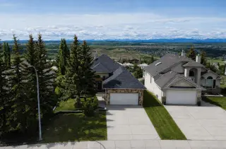 321 Gleneagles View 