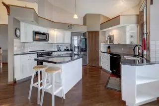 321 Gleneagles View 