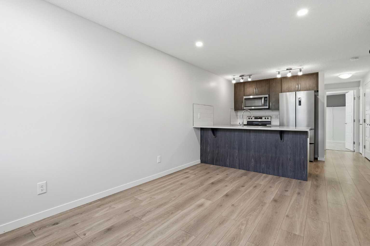 124 Cranbrook Square SE