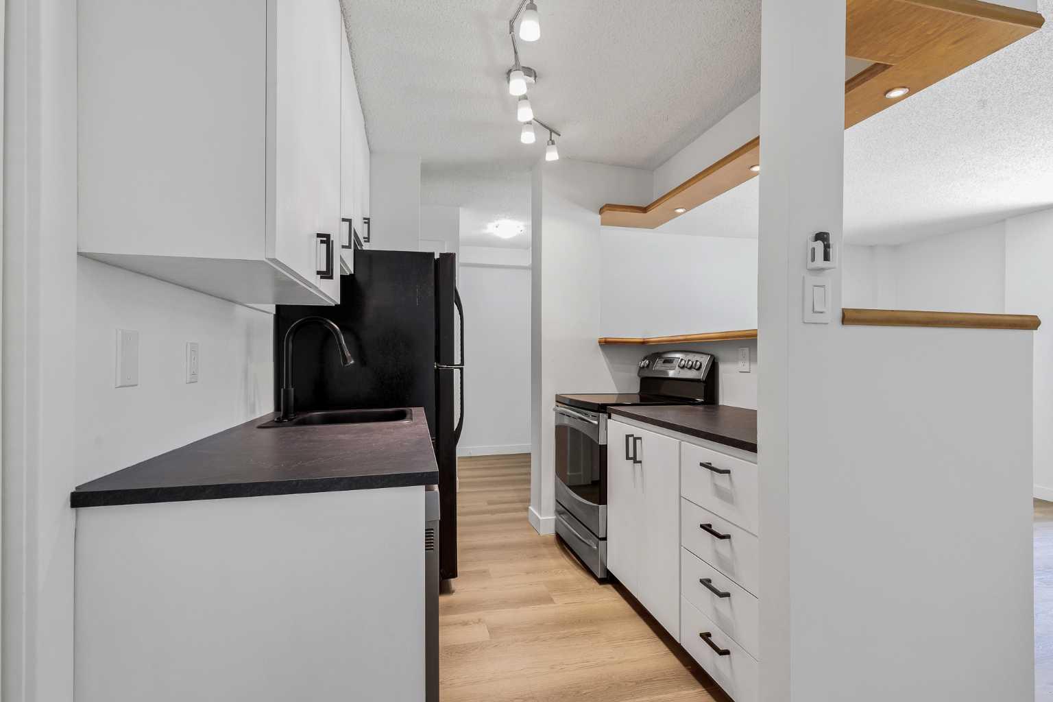 319, 315 Heritage Drive SE