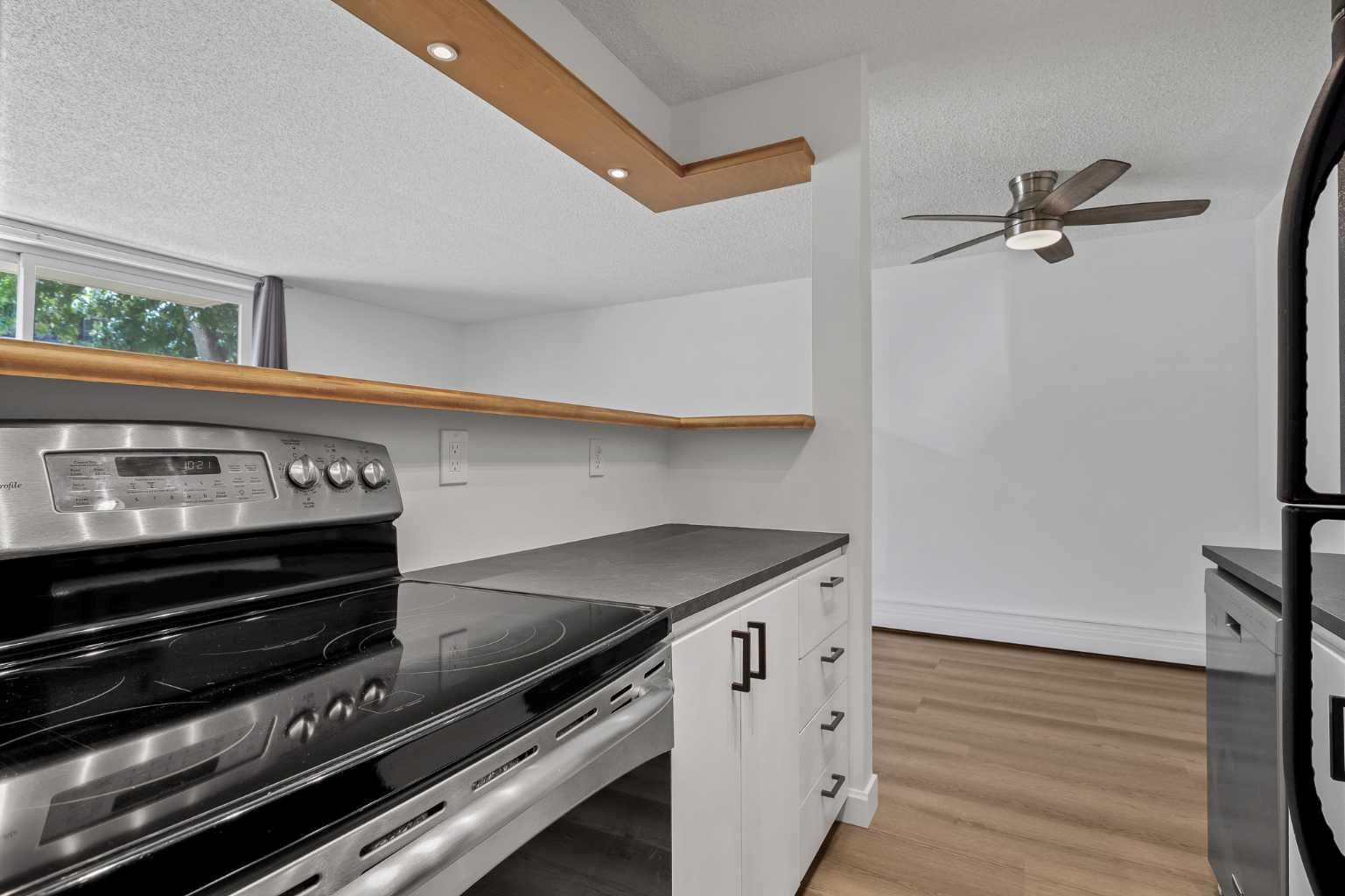 319, 315 Heritage Drive SE