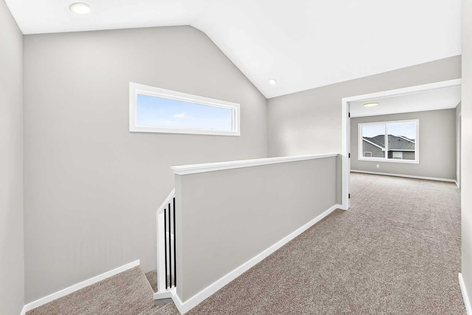 2084 Lancaster Heights SE