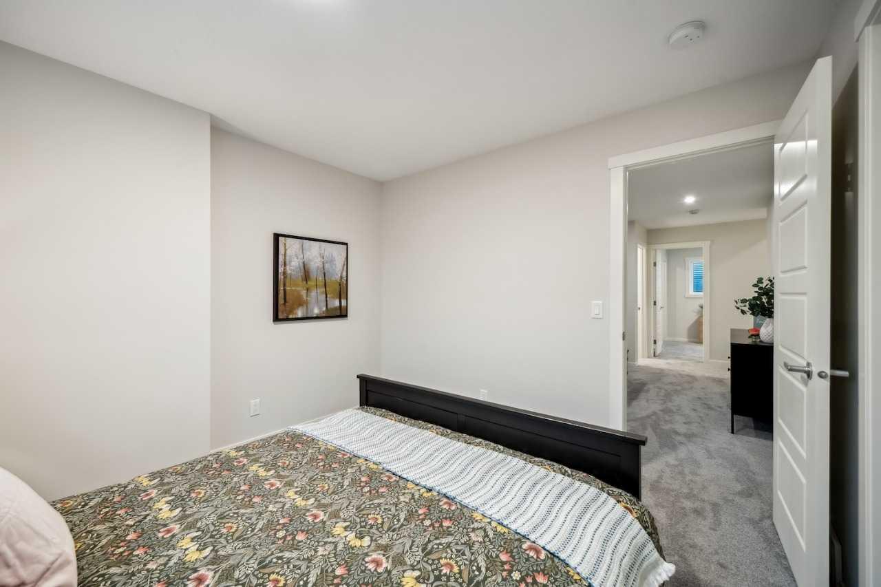 232 Vantage Drive 