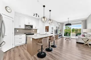 120, 10 Walgrove Walk SE