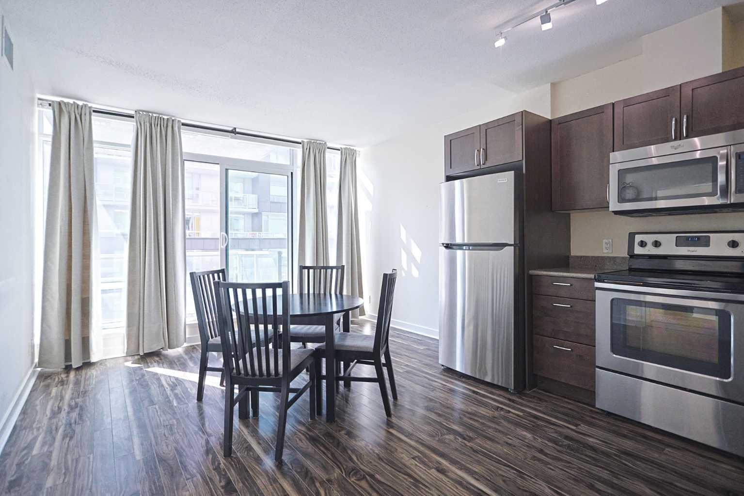 904, 10 Brentwood Common NW