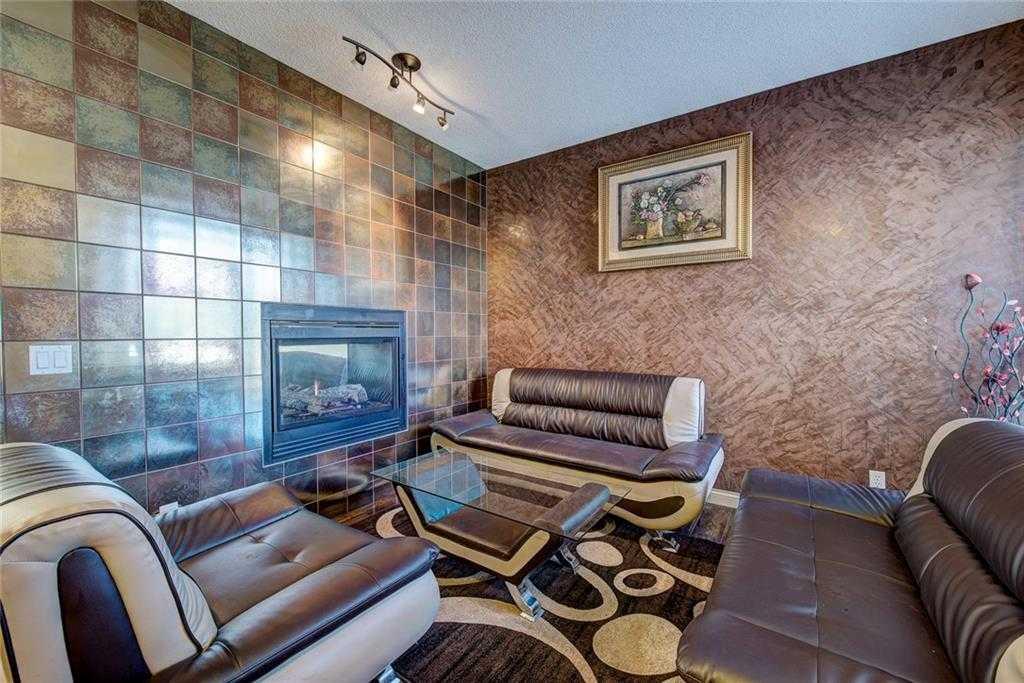 12 Skyview Springs Gardens NE
