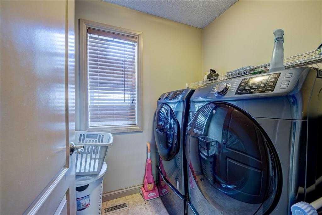 12 Skyview Springs Gardens NE