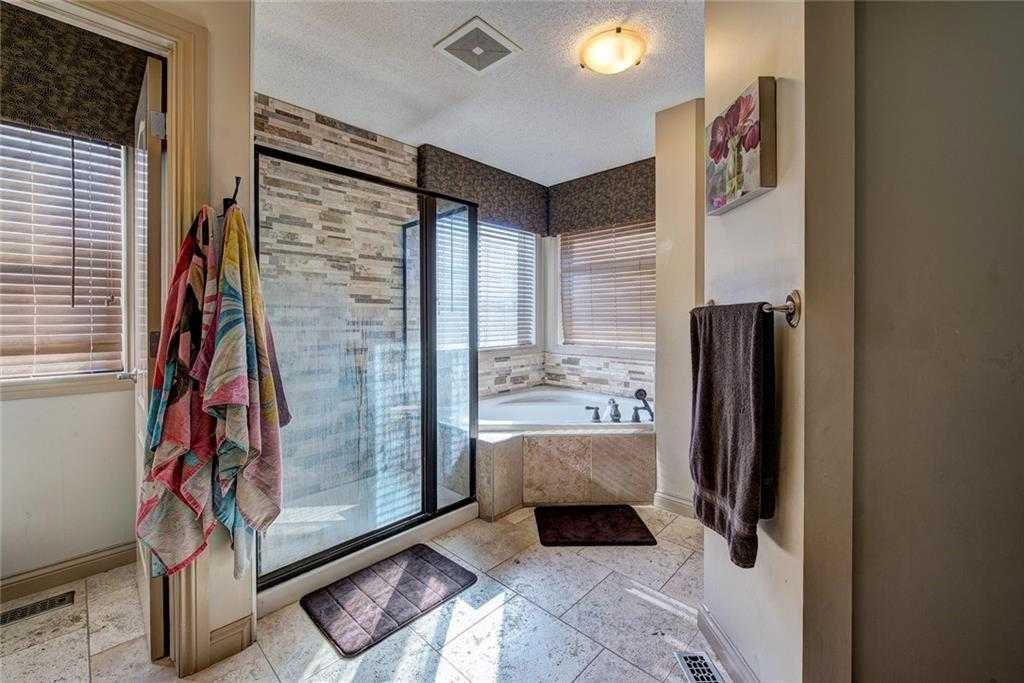 12 Skyview Springs Gardens NE