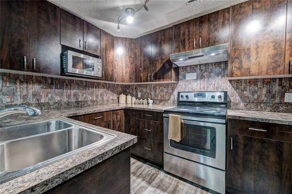 12 Skyview Springs Gardens NE