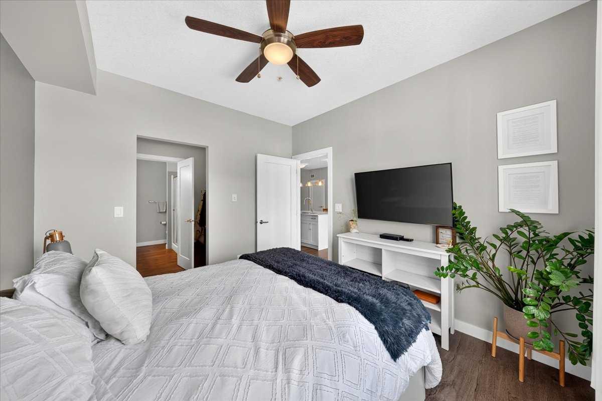 310, 10 Walgrove Walk SE