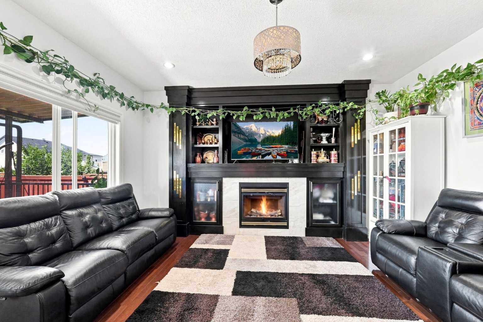 201 Saddlelake Drive NE