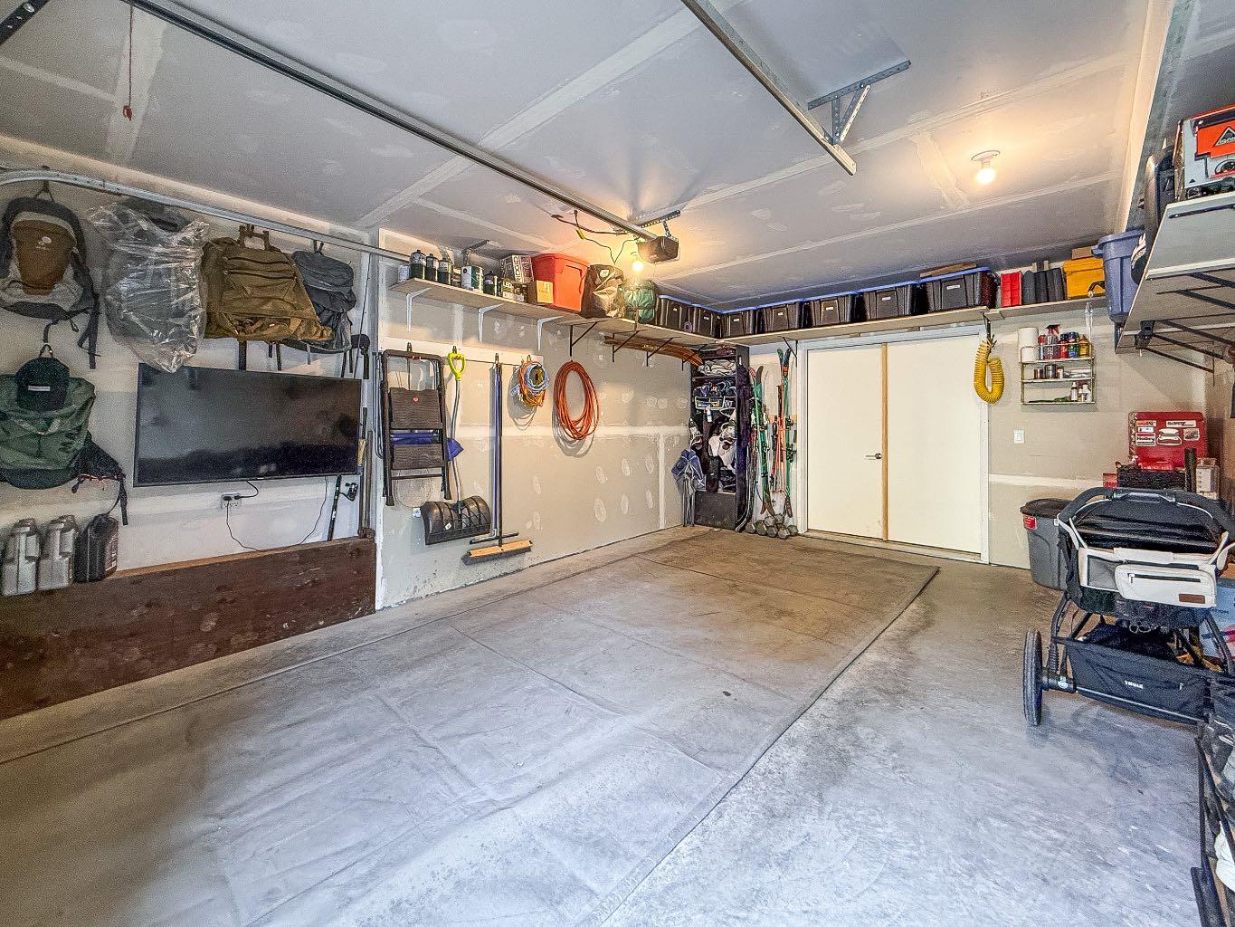 204i, 209 Stewart Creek Rise 