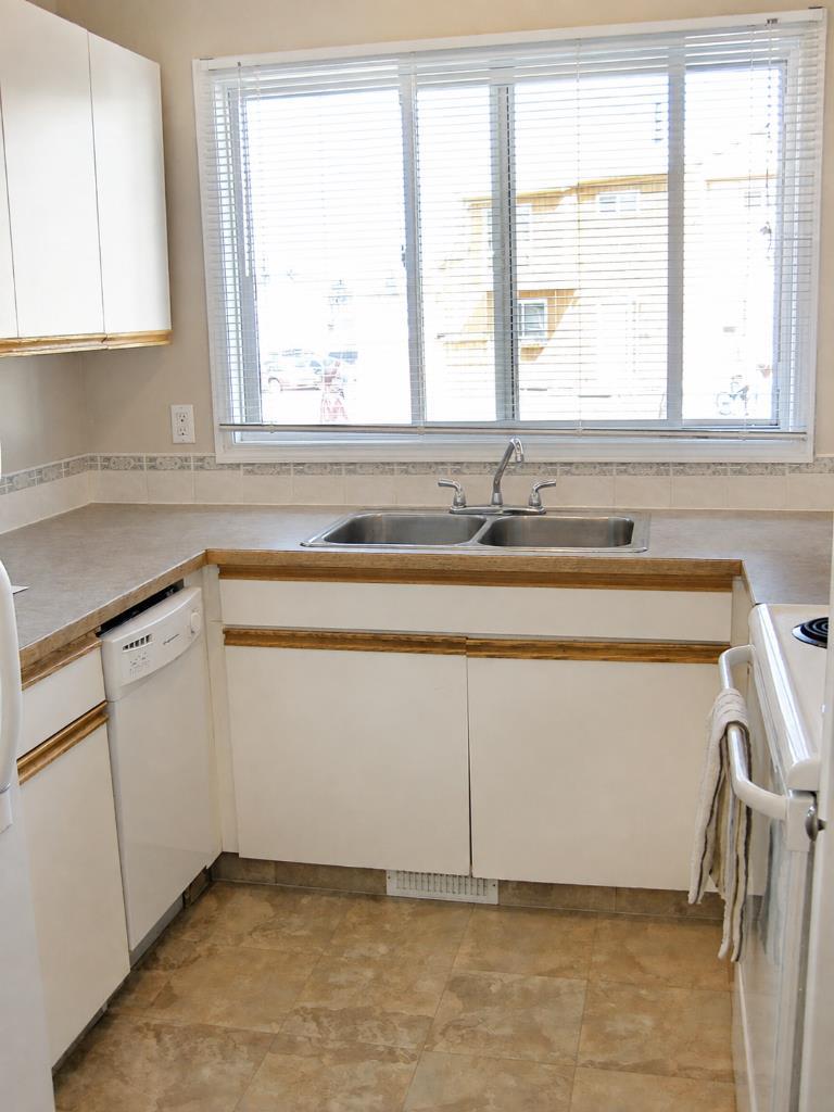 69, 5425 Pensacola Crescent SE
