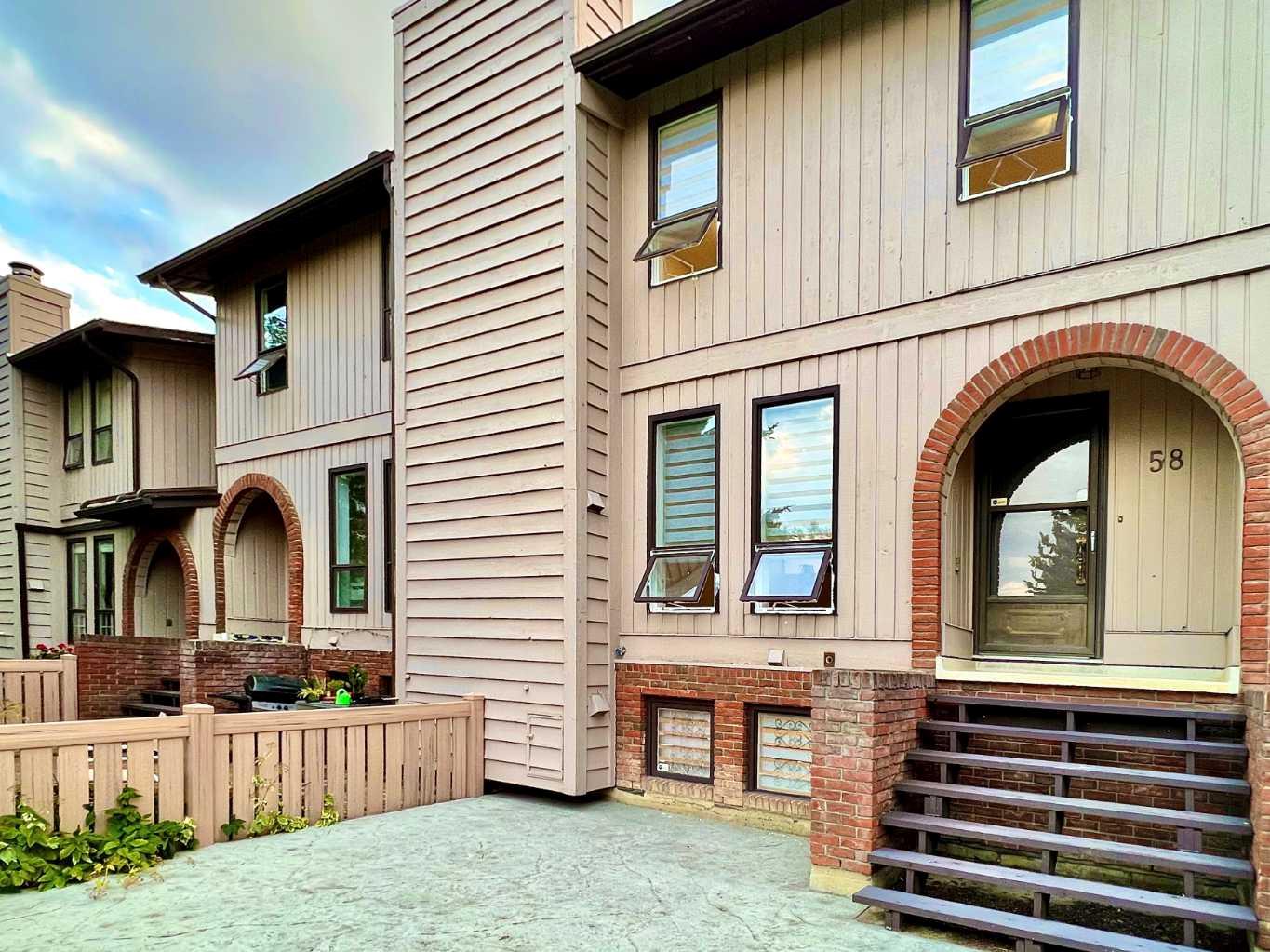 58 Canterbury Gardens SW