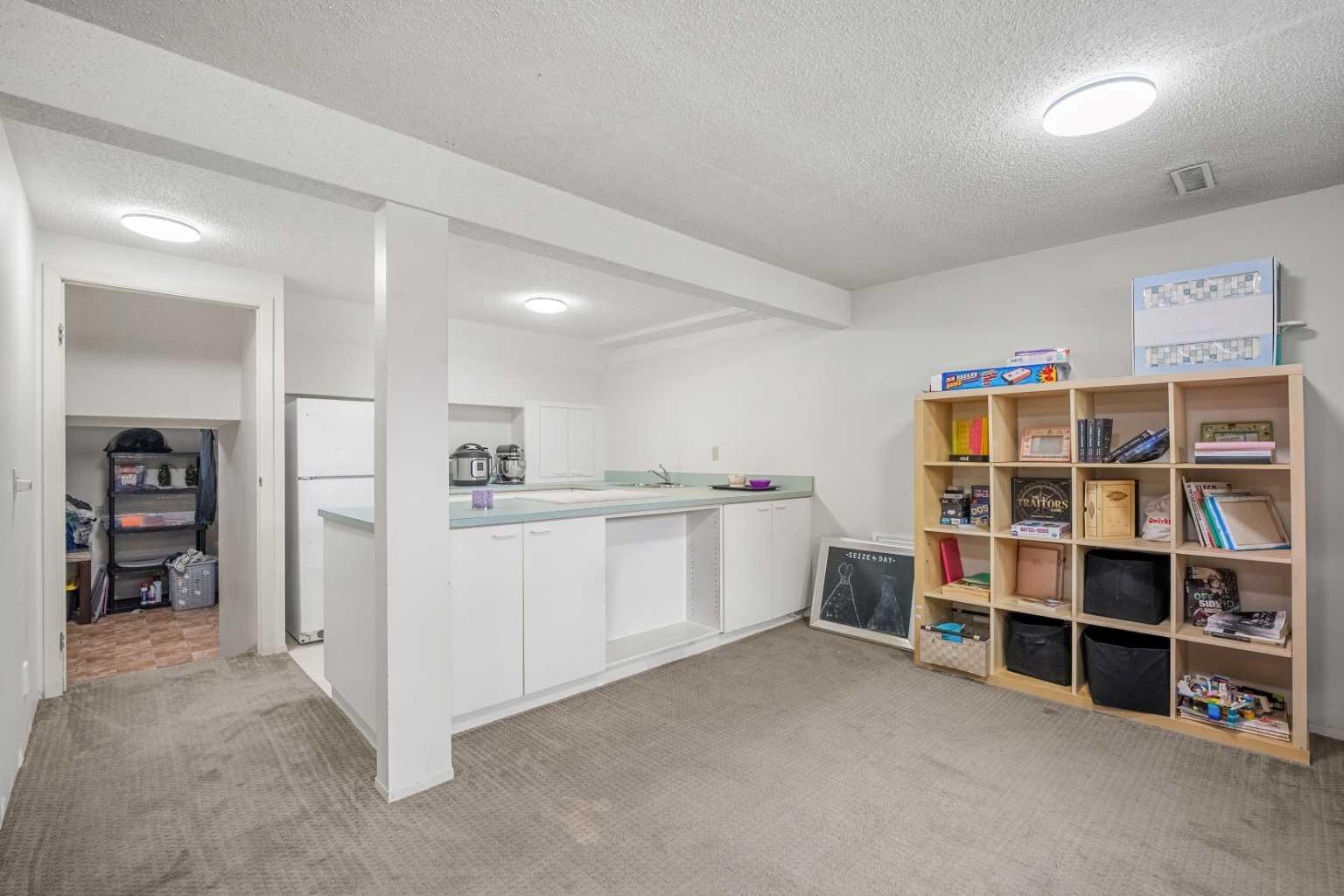 20 Bedwood Hill NE