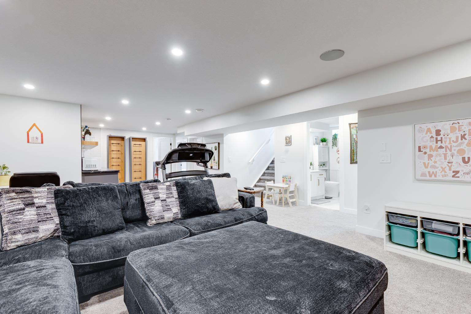 179 Capri Avenue NW