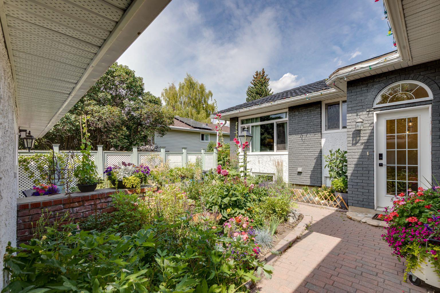 179 Capri Avenue NW