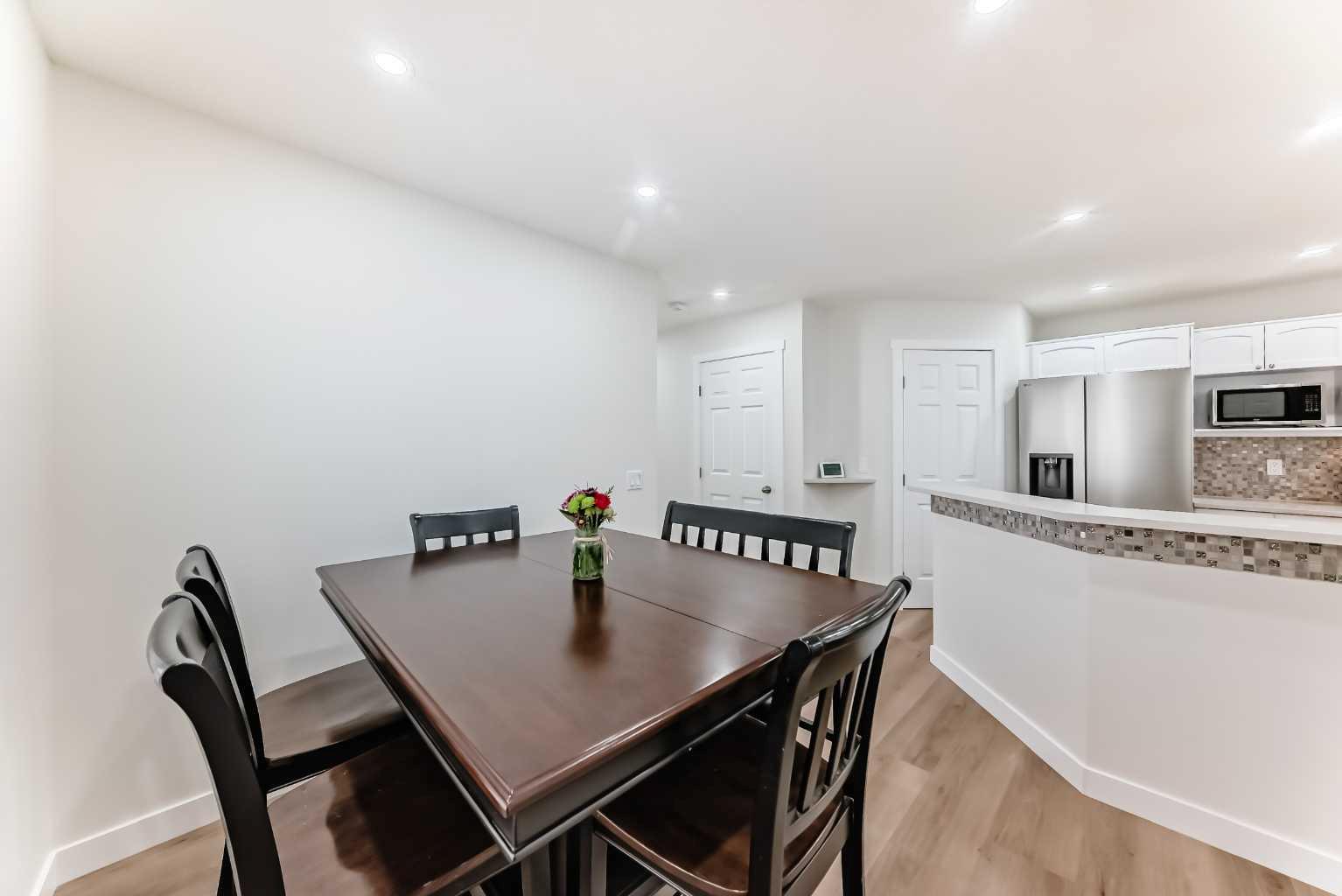 170 Country Hills Heights 