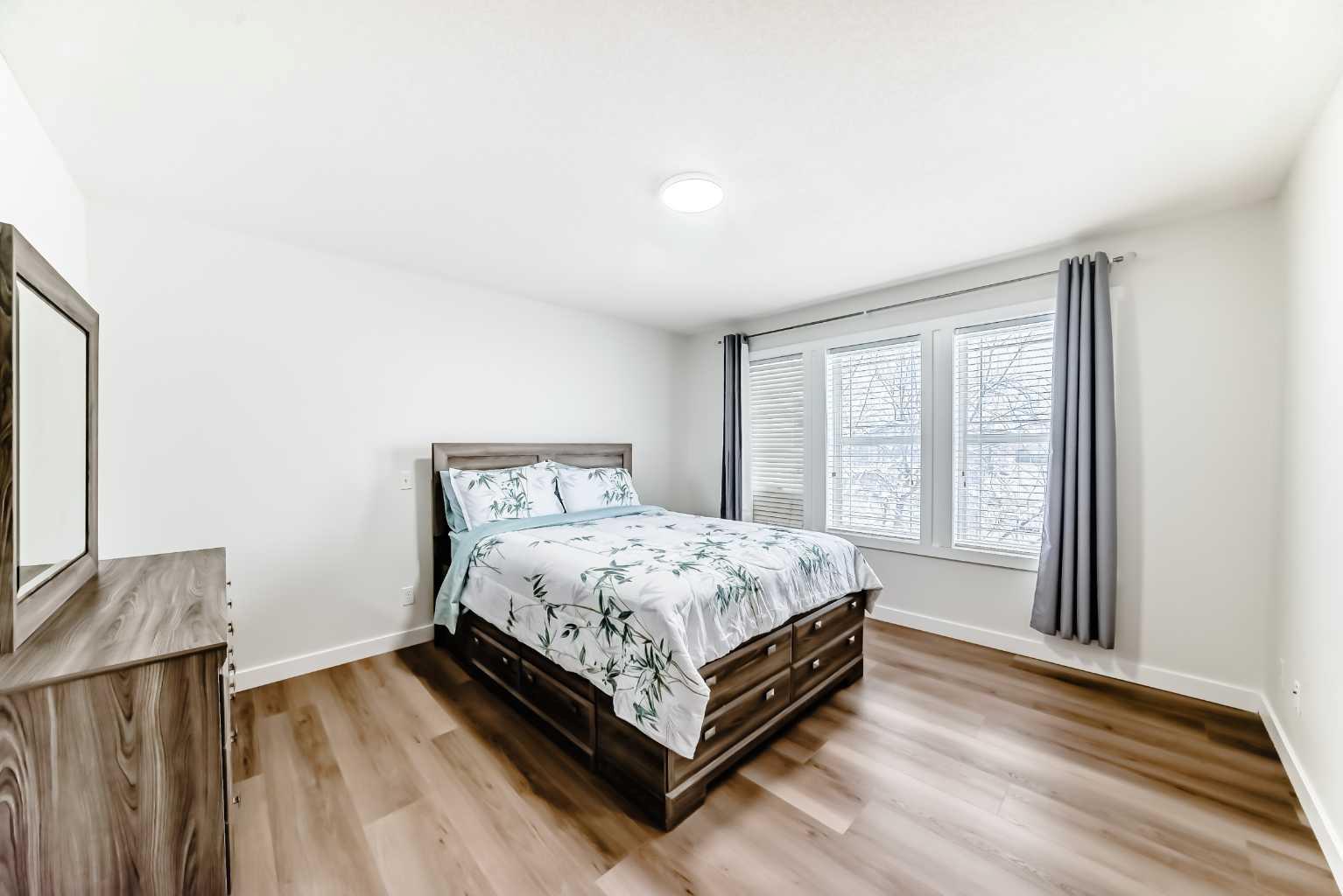 170 Country Hills Heights 