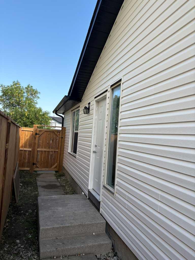 363 Falton Drive NE