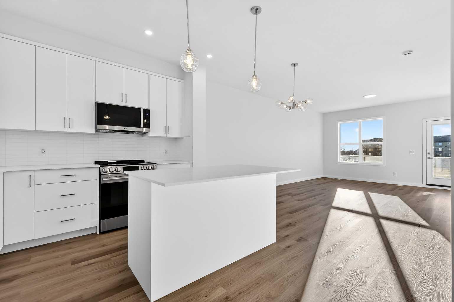 12 Hotchkiss Parade SE
