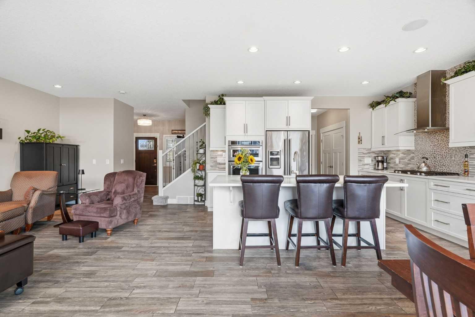 27 Sundown Way 
