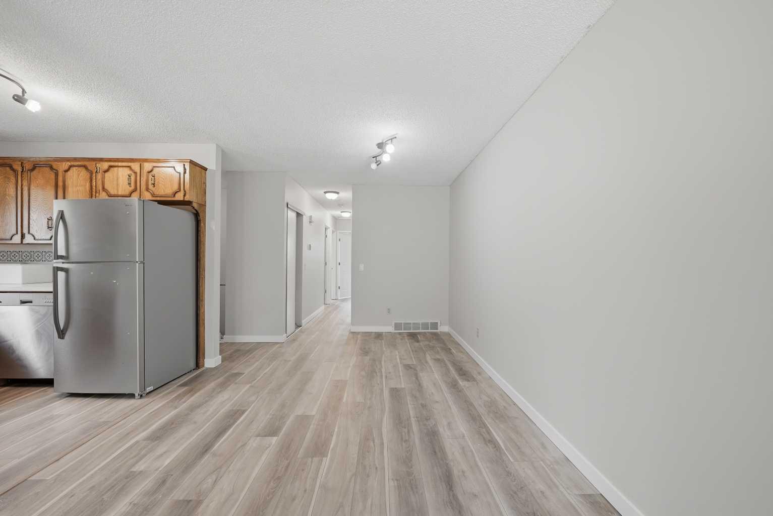 228 Berwick Drive NW