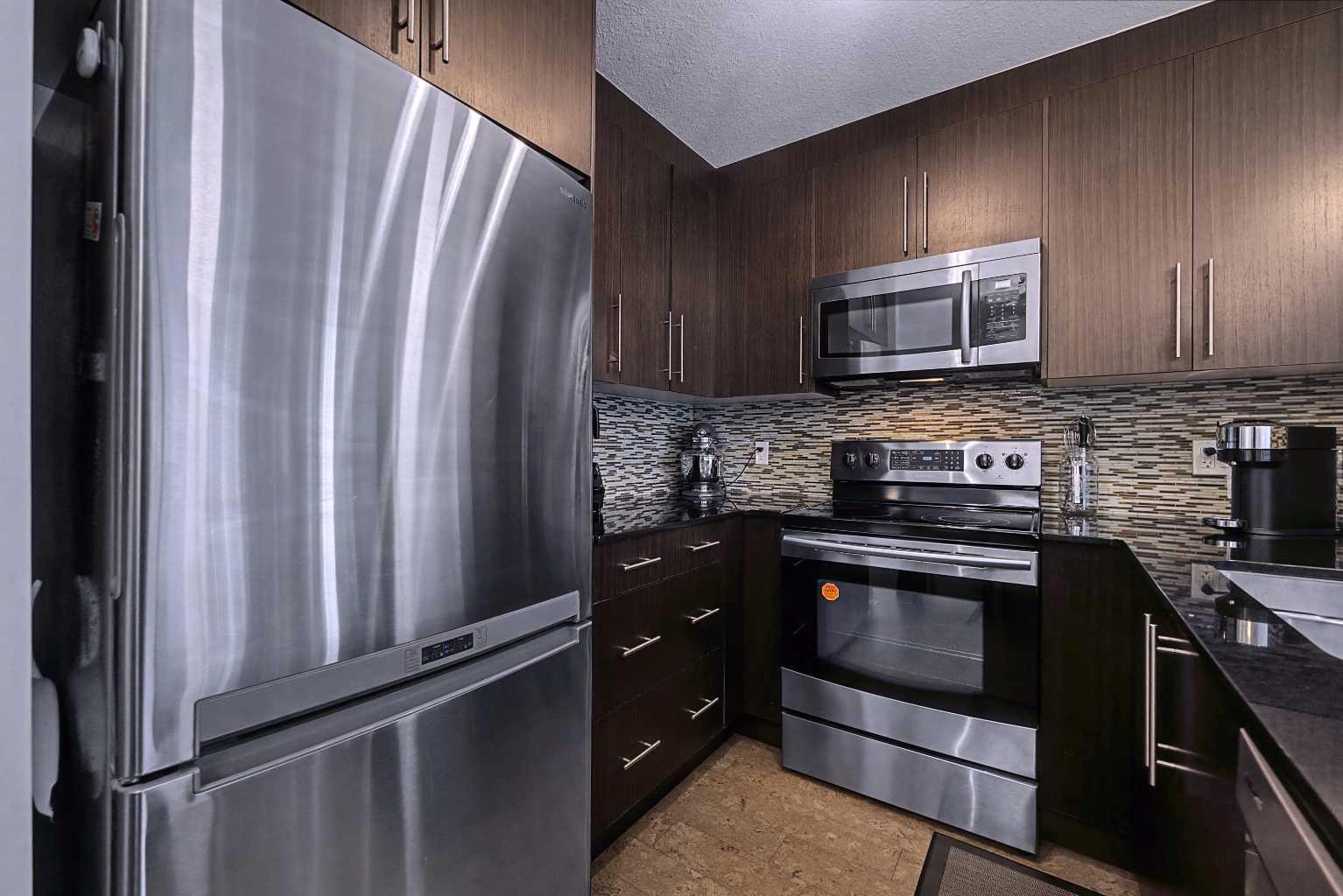 4408, 155 Skyview Ranch Way NE