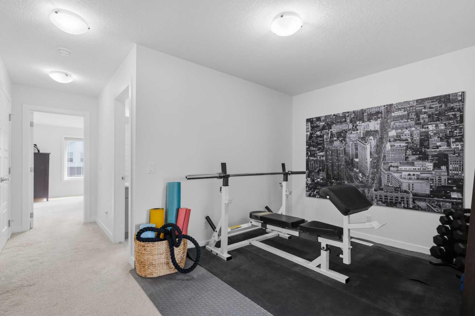 144 Amblehurst Green NW