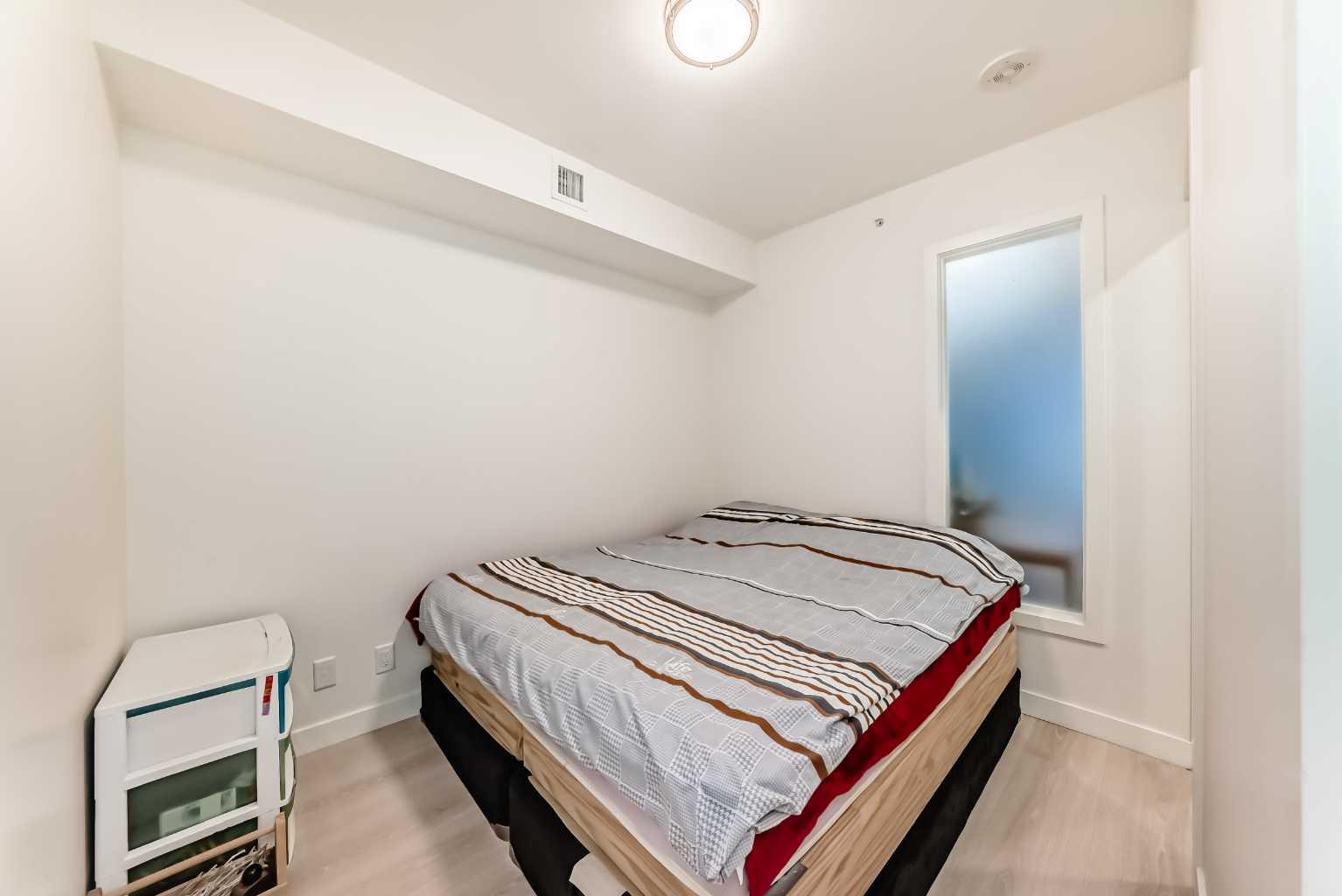 104, 108 Waterfront Court SW